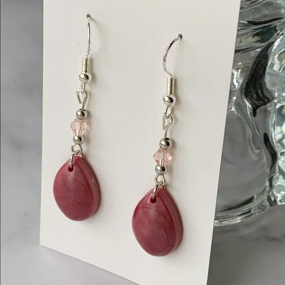 Mauve raindrop earrings